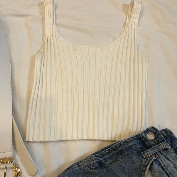 SHEIN Tops - SHEIN White Cropped Tank Top